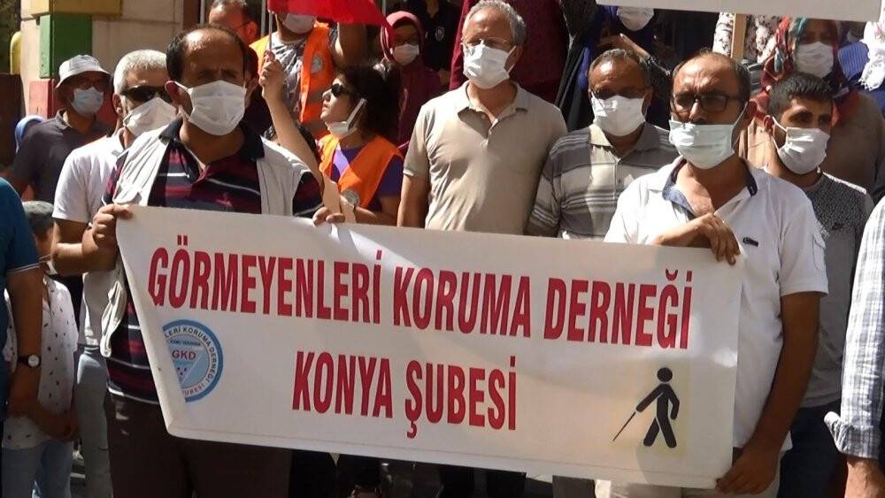 Konya’dan evlat nöbetindeki ailelere anlamlı destek