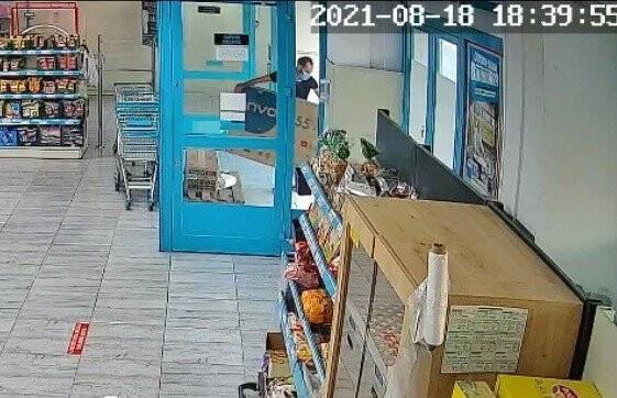 Marketten televizyon çalan şüpheli yakalandı