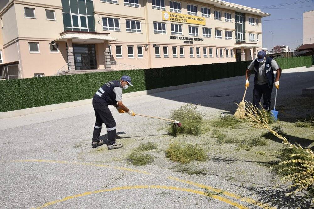 Selçuklu Belediyesi okulları eğitime hazır hale getirdi