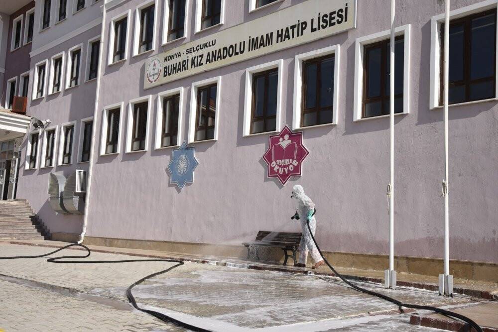 Selçuklu Belediyesi okulları eğitime hazır hale getirdi