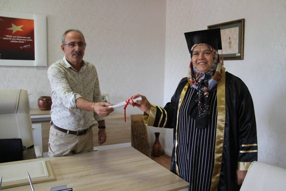 58 yaşında lise diploması aldı, yeni hedefi üniversite okumak