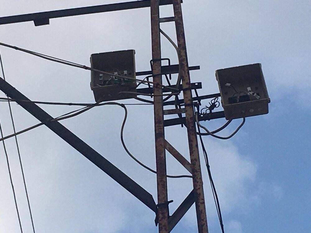 Elektrik akımına kapılan kişi, 8 metreden düşerek hayatını kaybetti