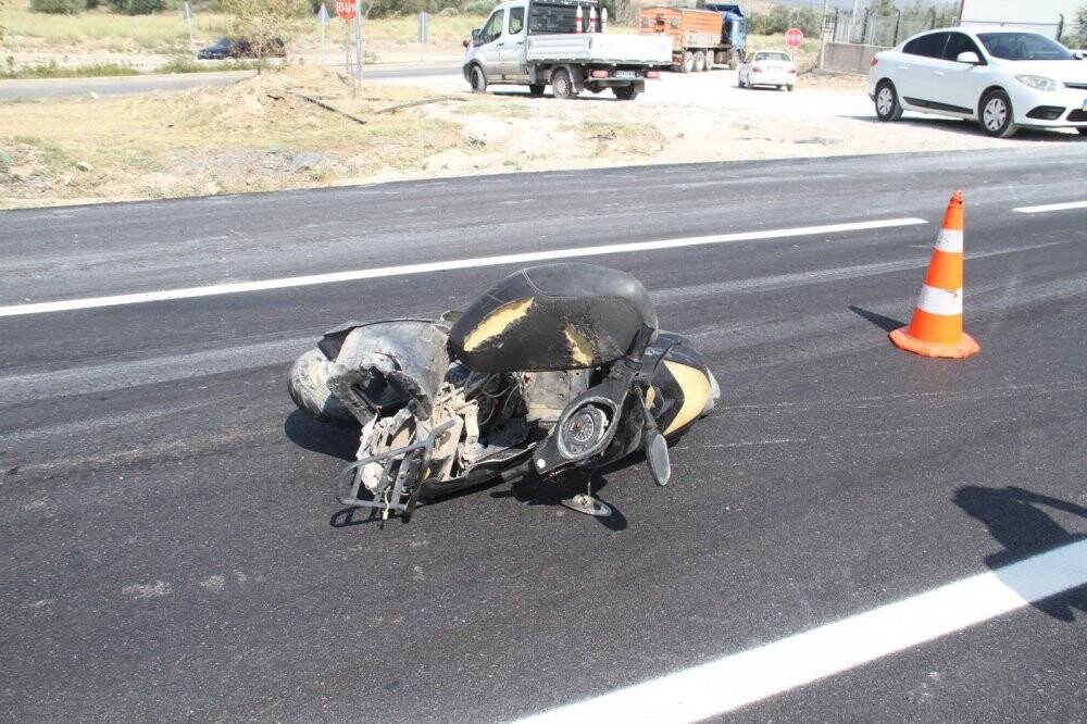 Konya'da feci kaza! Otomobille çarpışan elektrikli bisiklet sürücüsü hayatını kaybetti