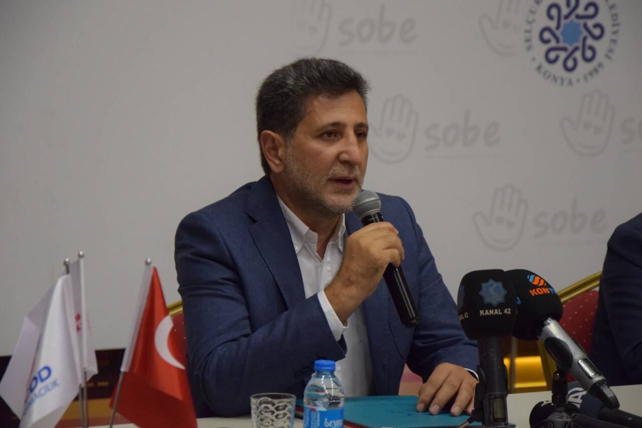 sobe-vakfi-baskani-mustafa-ak.jpg