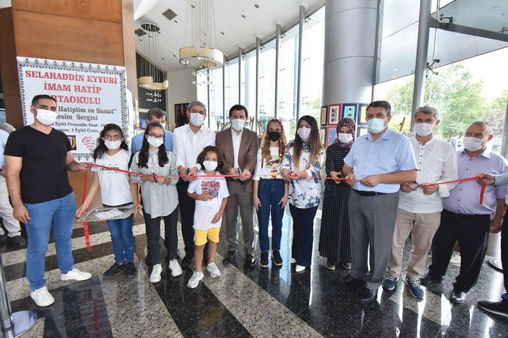 Karatay Belediyesinden eğitim ve sanata destek