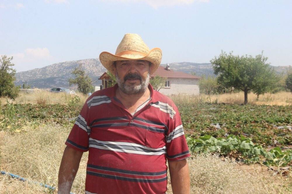 40 yıl gelmediği köyüne evini ve bahçesini kurarak geri dönüş yaptı