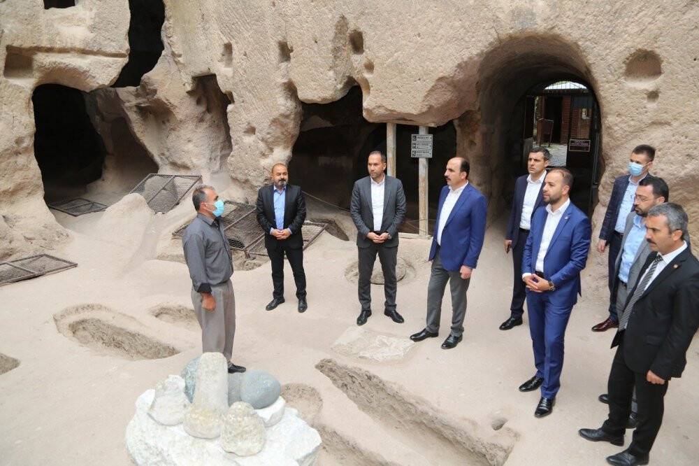 Niğde Başkan Özdemir Konya Büyükşehir Belediye Başkanı Altay’ı ağırladı