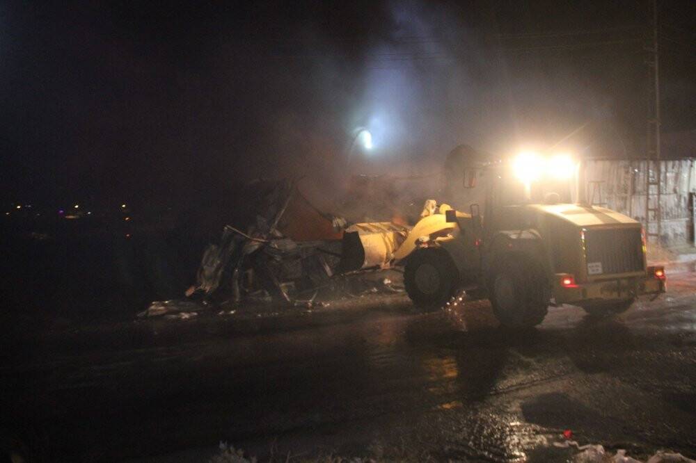 Konyna'da yalıtım malzemesi bulunan iş yerinde korkutan yangın