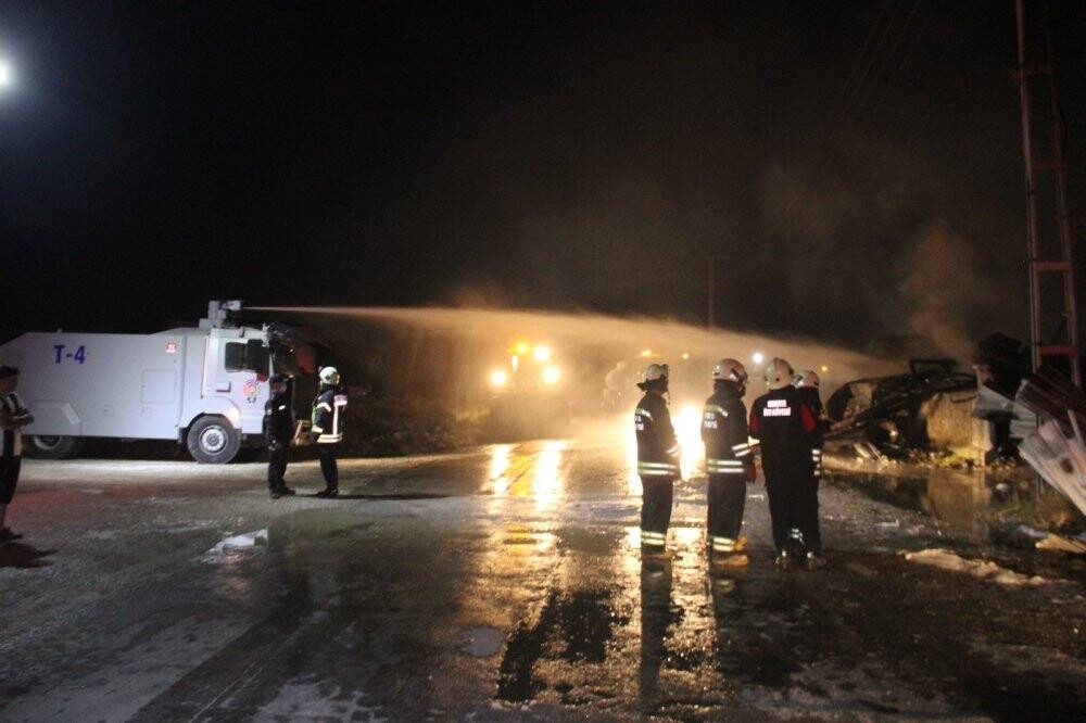 Konyna'da yalıtım malzemesi bulunan iş yerinde korkutan yangın