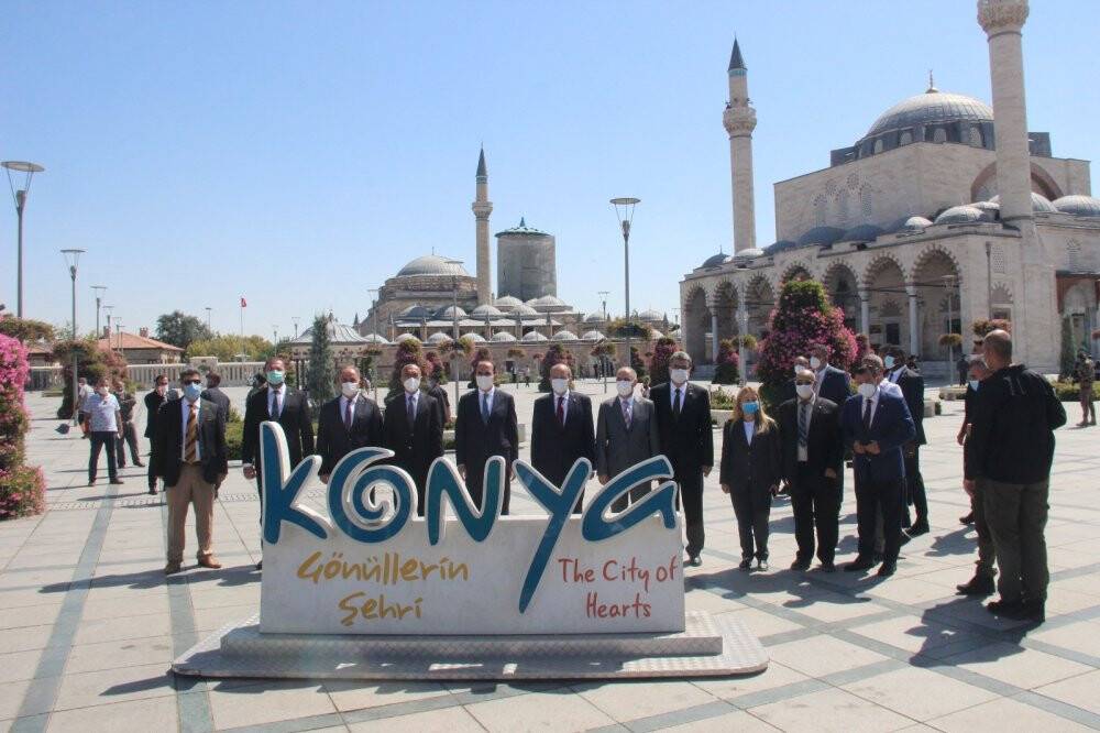 KKTC Cumhurbaşkanı Tatar: Kimsenin gücü bizim bağlarımızı Türkiye ile koparmaya yetmez