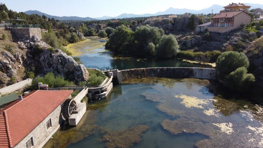 Konya’daki Adaköy Pınarı ve baraj göleti kurumaya yüz tuttu