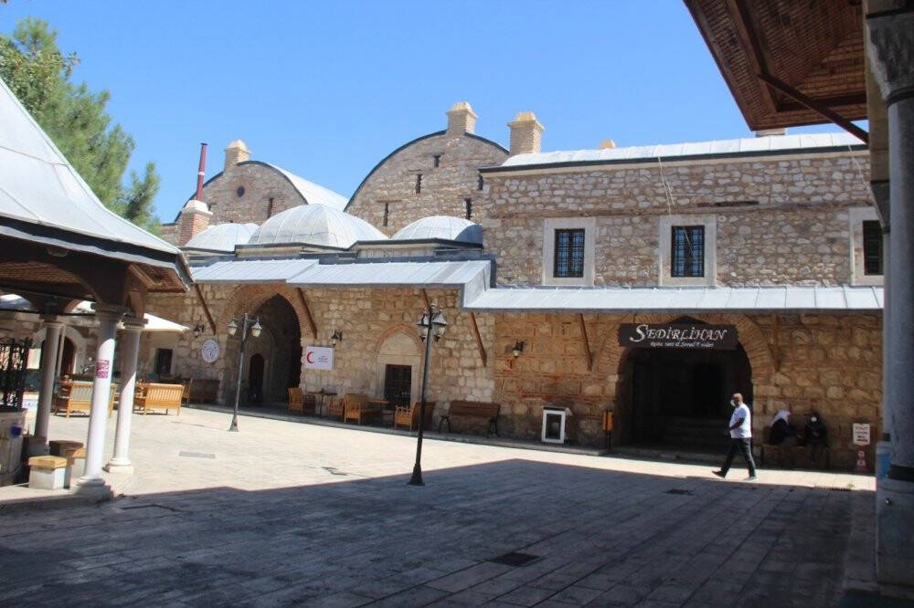 Konya'da Osmanlı yadigarı külliye hizmet vermeye devam ediyor