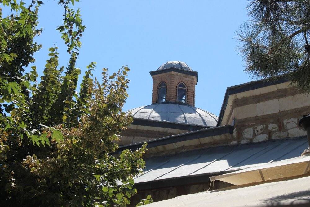 Konya'da Osmanlı yadigarı külliye hizmet vermeye devam ediyor