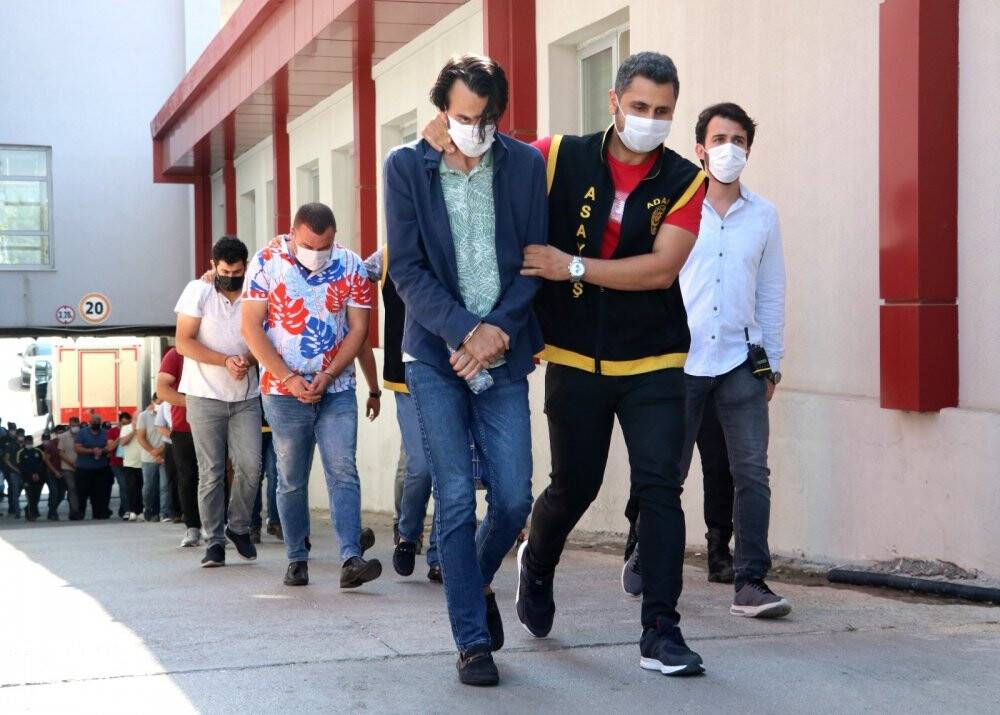 Kazalı tırlarla 141 milyon liralık vurgun! Konya dahil 12 ilde operasyon!