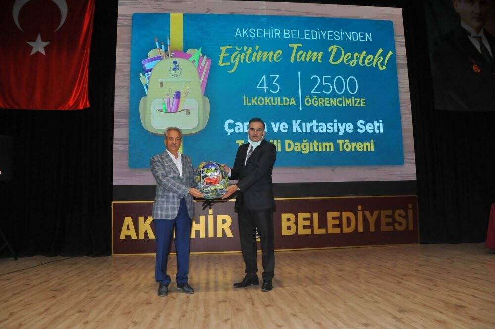 Akşehir Belediyesi eğitime desteğini sürdürüyor