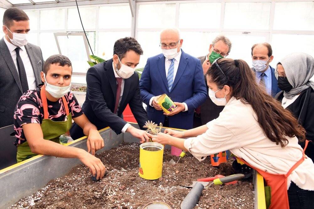 Konya’da özel öğrencilerin hasat sevinci