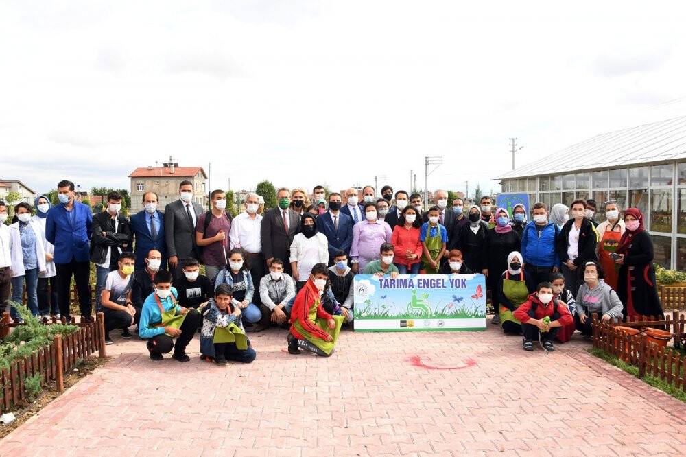 Konya’da özel öğrencilerin hasat sevinci