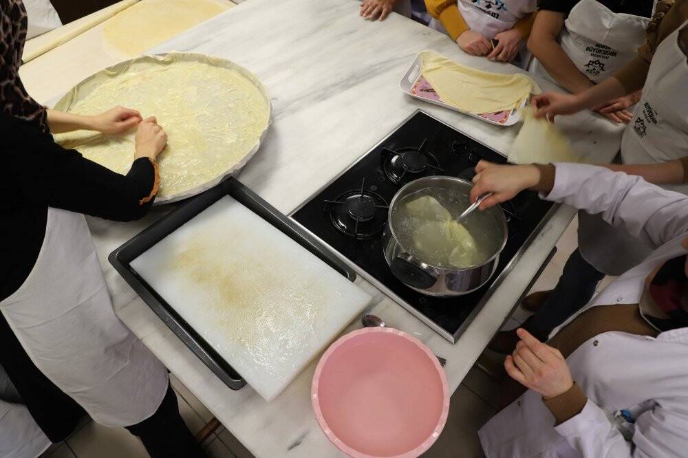 KOMEK ve ASEM’de yeni dönem kayıtları başlıyor! Uzaktan eğitimde 16 branş ilk kez açılıyor