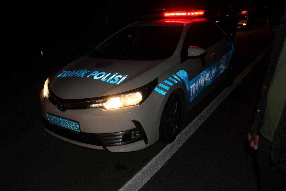 Konya'da Polisin 'dur' ihtarına uymayan sürücü 60 kilometrelik kovalamacayla yakalandı
