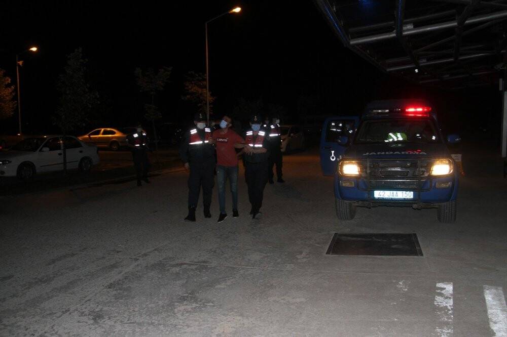 Konya'da Polisin 'dur' ihtarına uymayan sürücü 60 kilometrelik kovalamacayla yakalandı