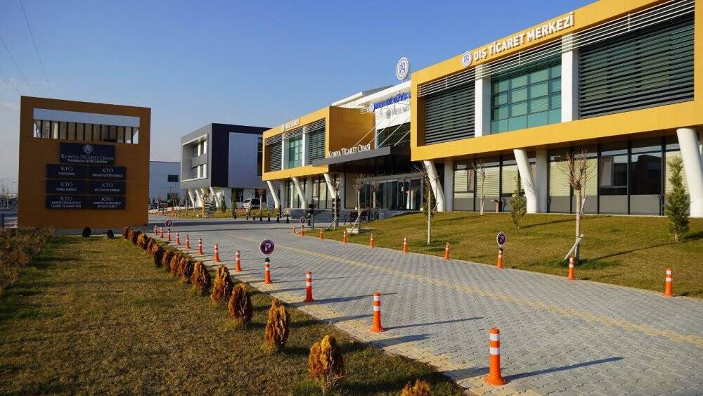 KTO) Mesleki Eğitim Merkezi yerli 'Kenevir Hasat Etme Makinesi' prototip üretimini gerçekleştirdi