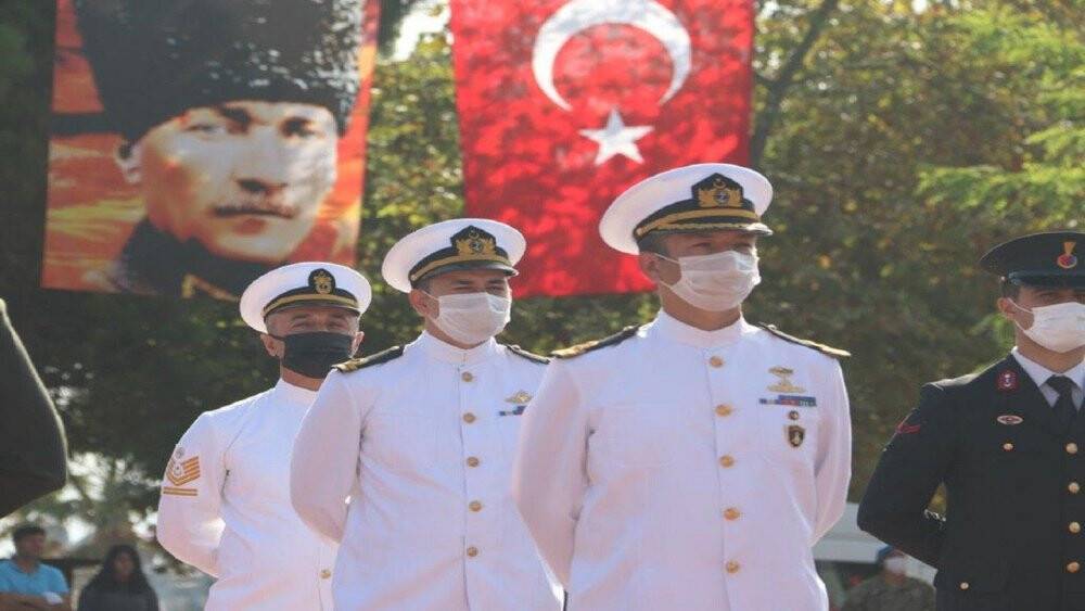 MSB: TCG Martı hücumbotumuz Bozcaada’ya liman ziyareti icra etti