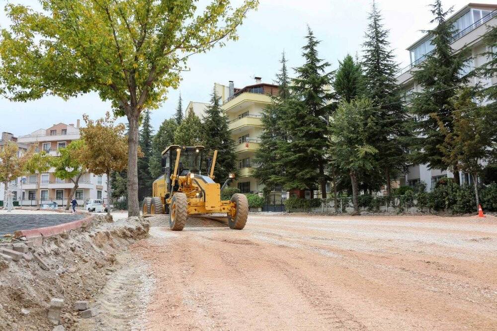 Meram’da altyapı ve asfalt çalışmaları hızla sürüyor