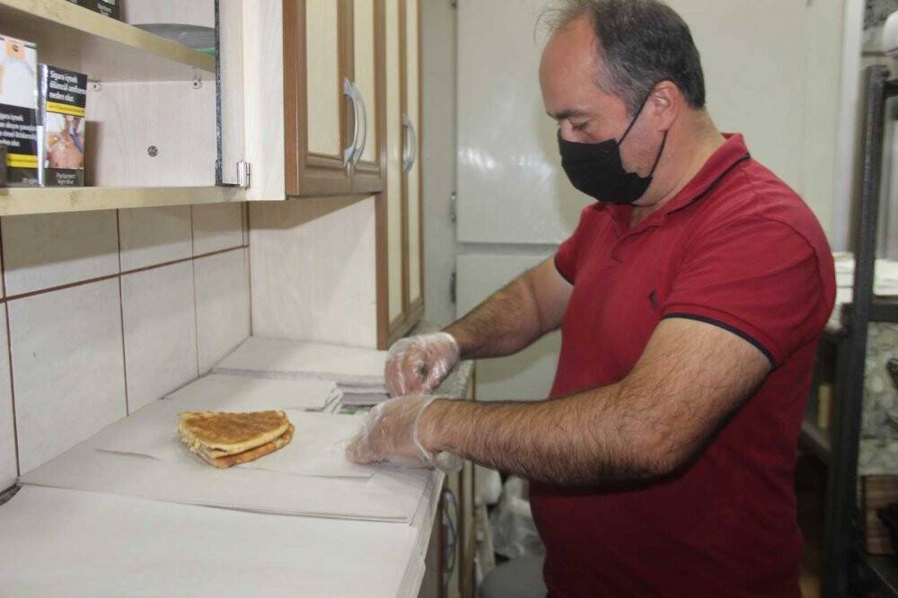 Yarım asırdır aynı tostu yapıyor