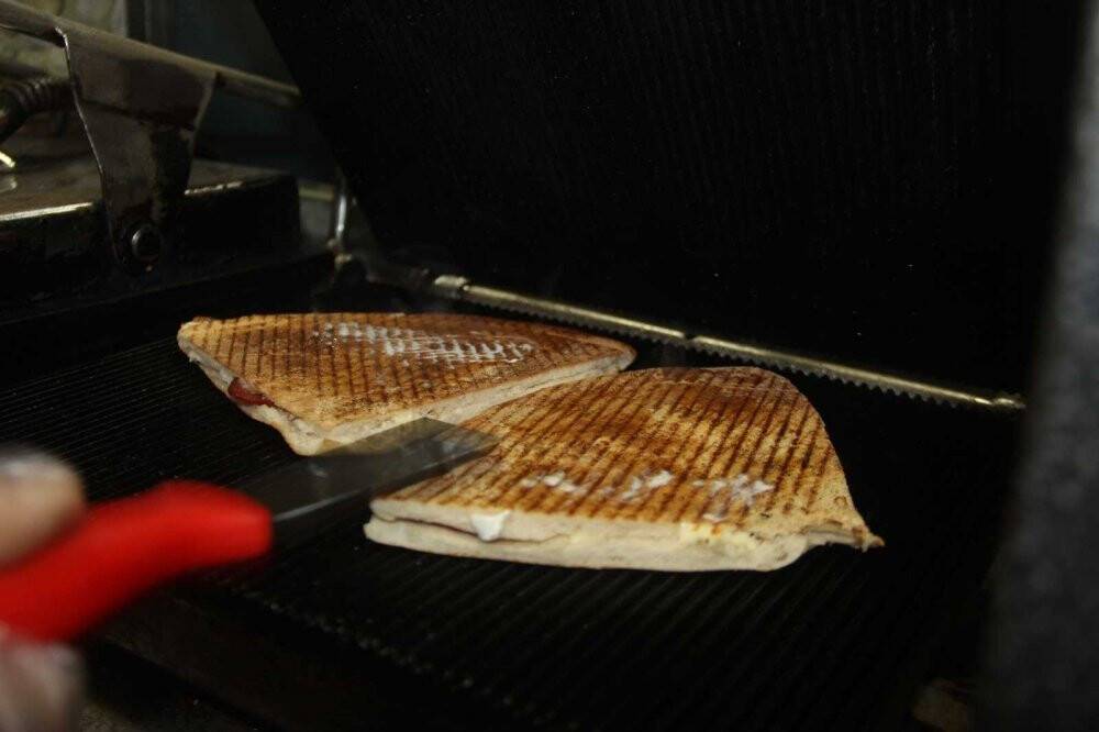 Yarım asırdır aynı tostu yapıyor