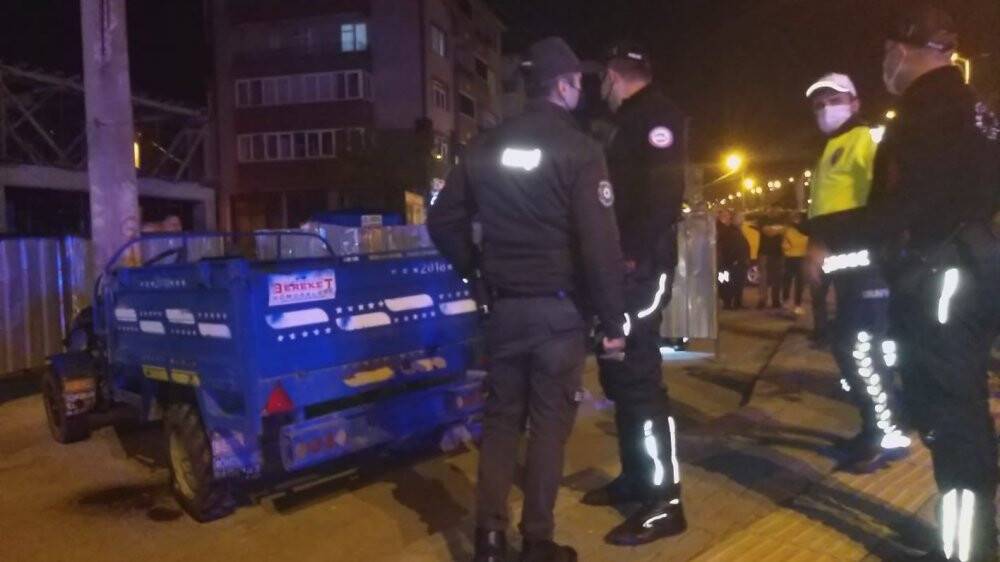 Kaldırıma çarpan patpat takla attı: 1 ölü, 2 yaralı