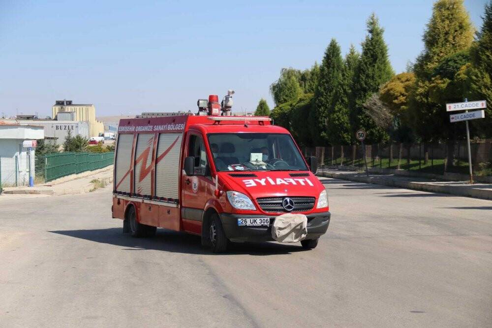 Asit kuyusuna düşen patron ile onu kurtarmaya çalışan işçi hayatını kaybetti