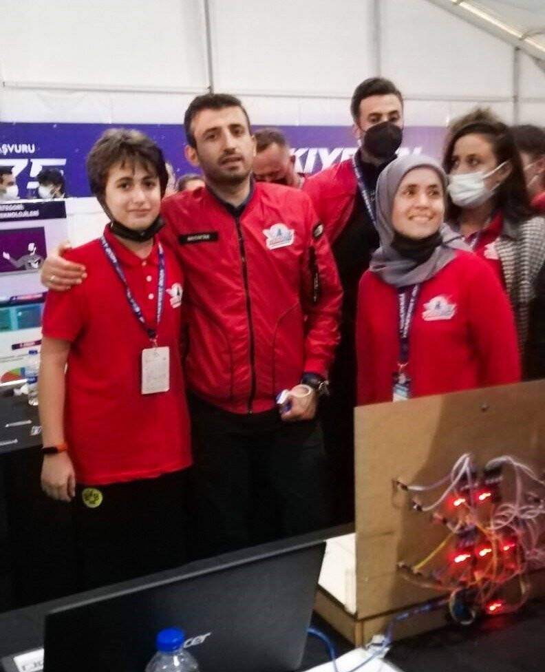 Bilim Kurtları TEKNOFEST’ten birincilikle döndü