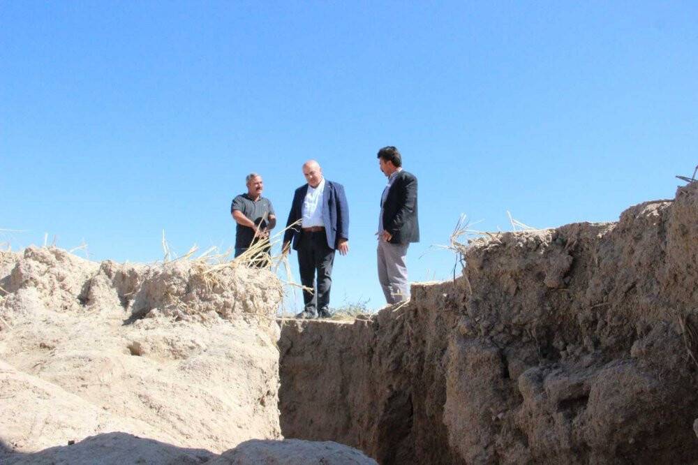 Konya’da görünen yüzey yarıkları Karaman’da da oluştu