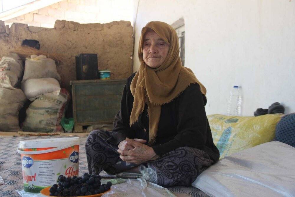 107 yaşındaki asırlık nine her işini kendi görüyor