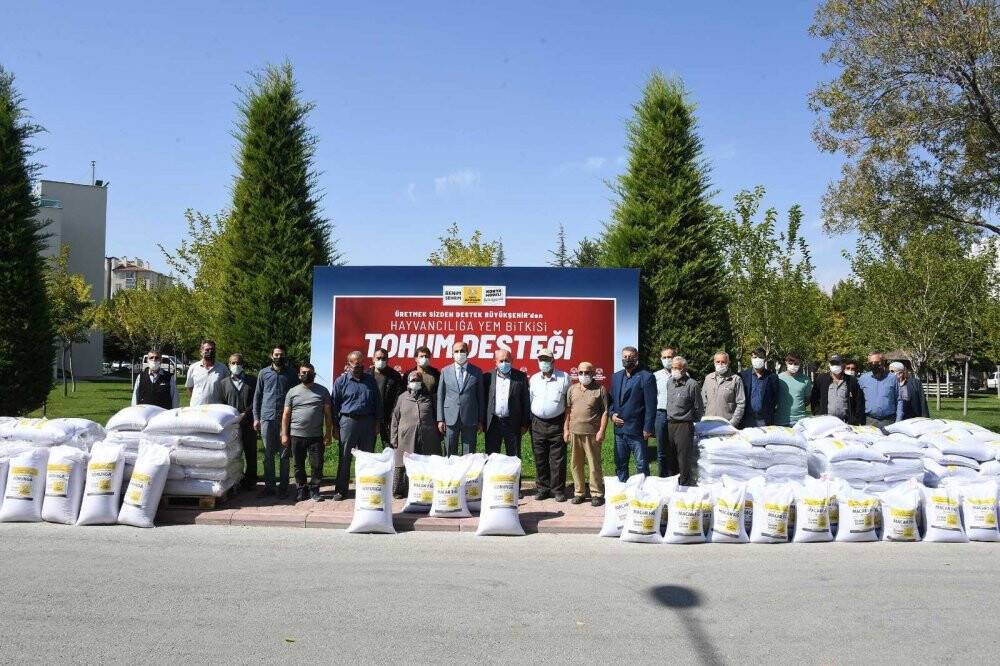 Konya Büyükşehir’in hayvansal üretime desteği sürüyor