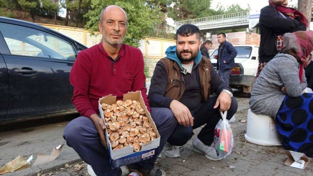 Dağlardan bin bir emekle getiriyorlar, kazancı dudak uçuklatıyor
