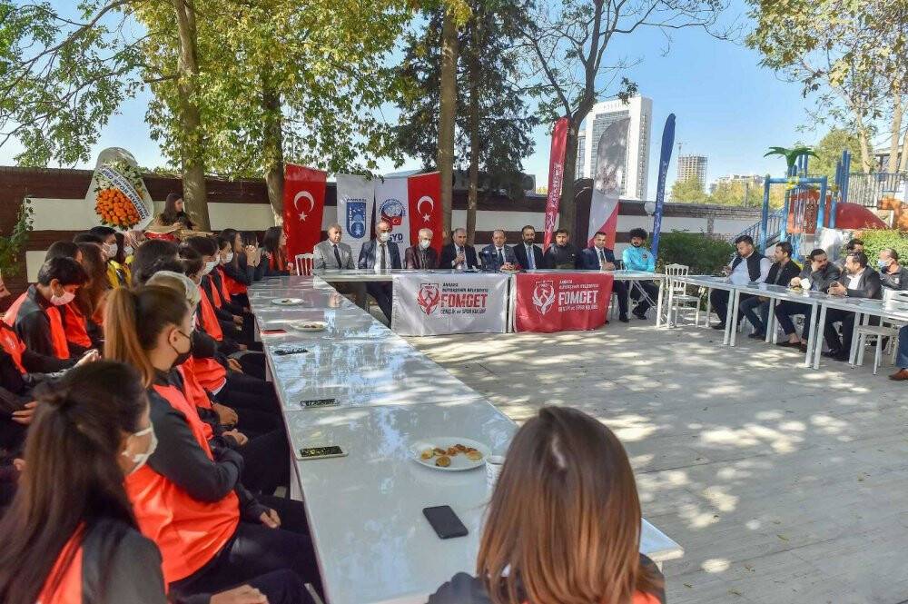 FOMGET Kadın Futbol Takımı yeni sezona hazır