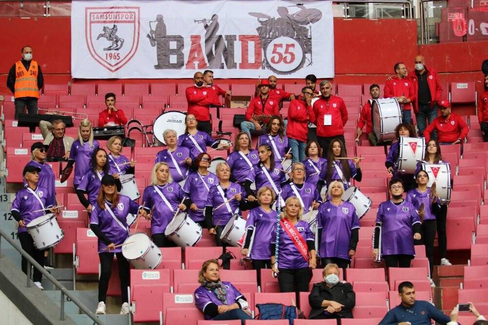 Kadın bandocular ilk kez Samsunspor için çaldı