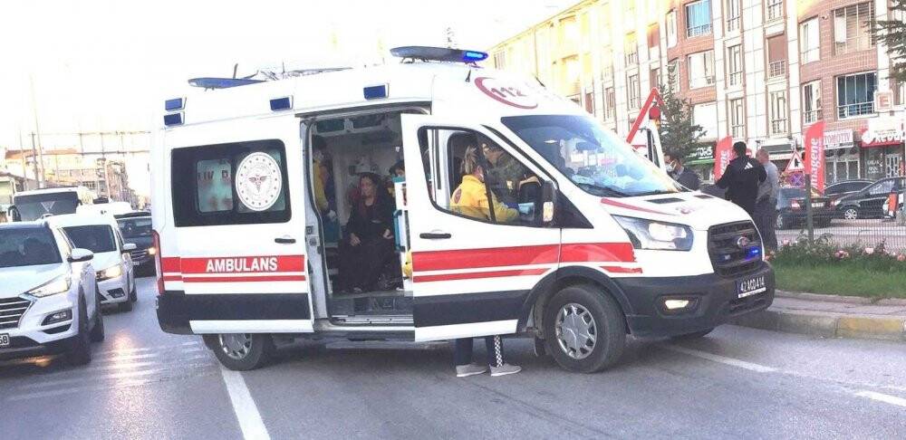 Kulu'da tır çarptığı otomobili 43 metre sürükledi