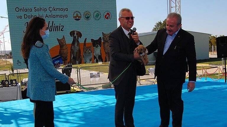 TBMM Başkanı Şentop, Trakya’nın en büyük sokak hayvanları geçici bakım evini açtı