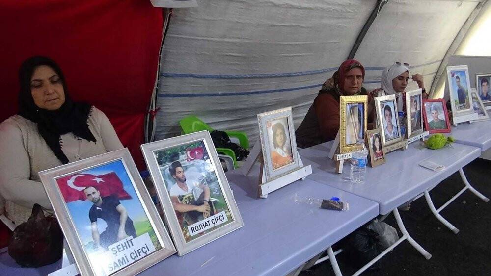 Evlat nöbetindeki acılı baba evladını PKK’dan almakta kararlı