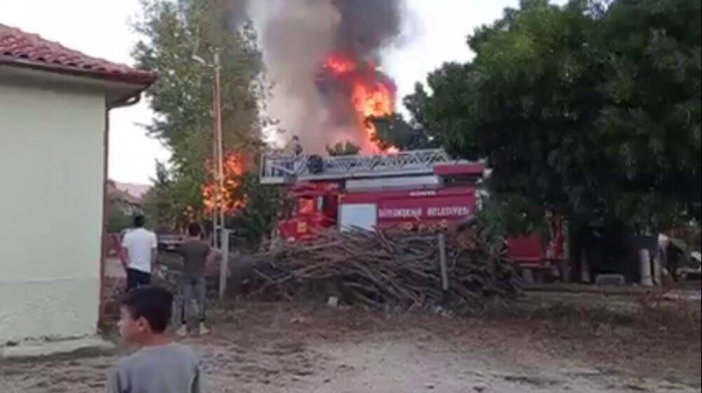 Konya’da müstakil alev alev yandı