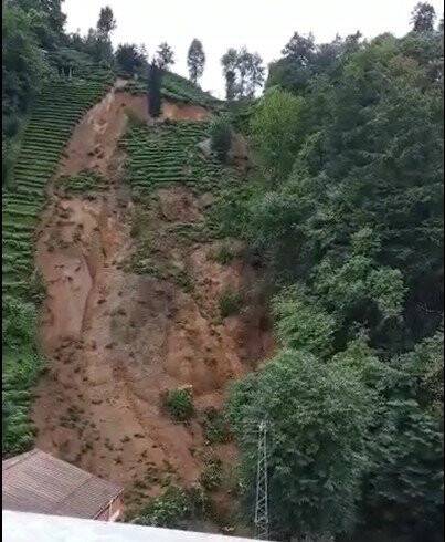 Rize’de şiddetli yağış heyelanlara neden oldu