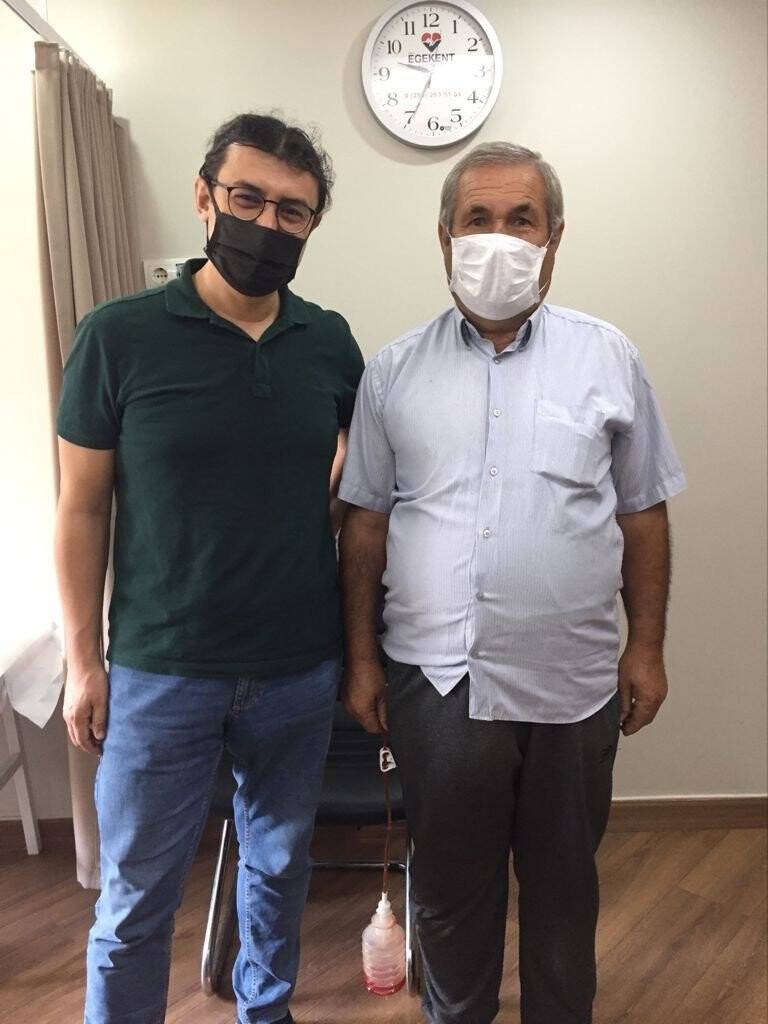 3 yıldır şişlik sanıyordu, bacağından 20 santimetrelik tümör çıkartıldı