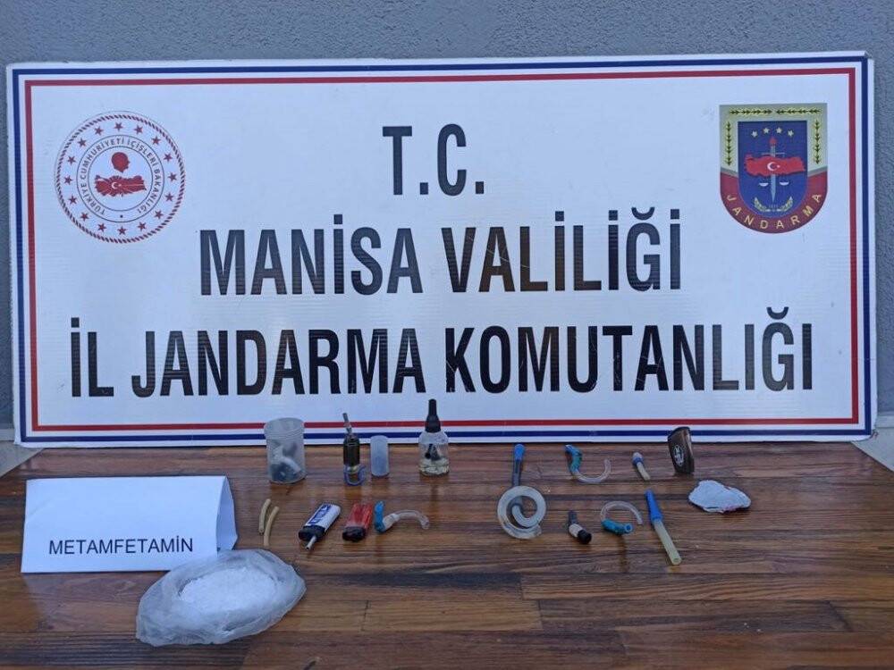 Şüpheli araçtan metamfetamin çıktı