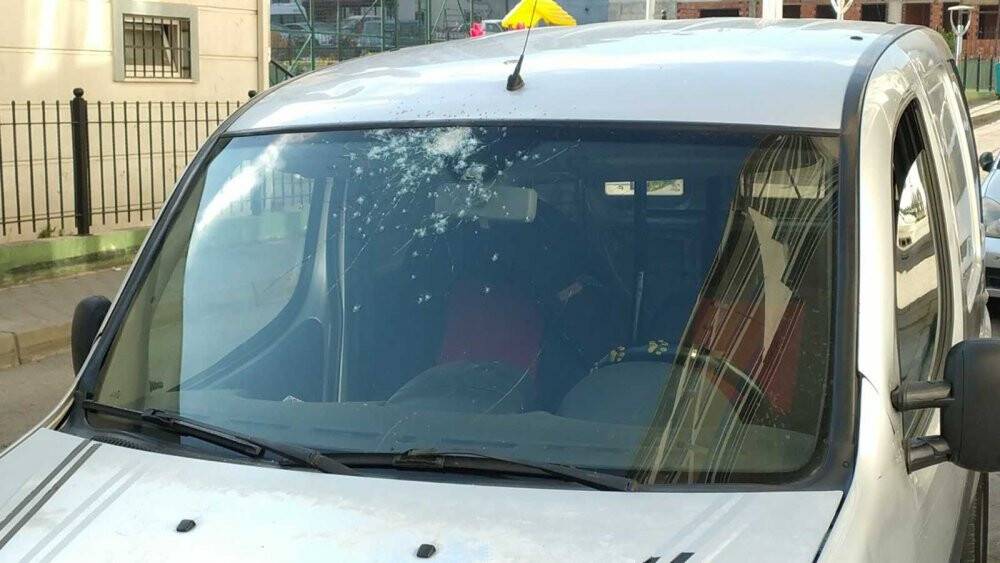 Tartıştığı kişilere pompalı tüfekle ateş açtı, o ânlar kameralara yansıdı