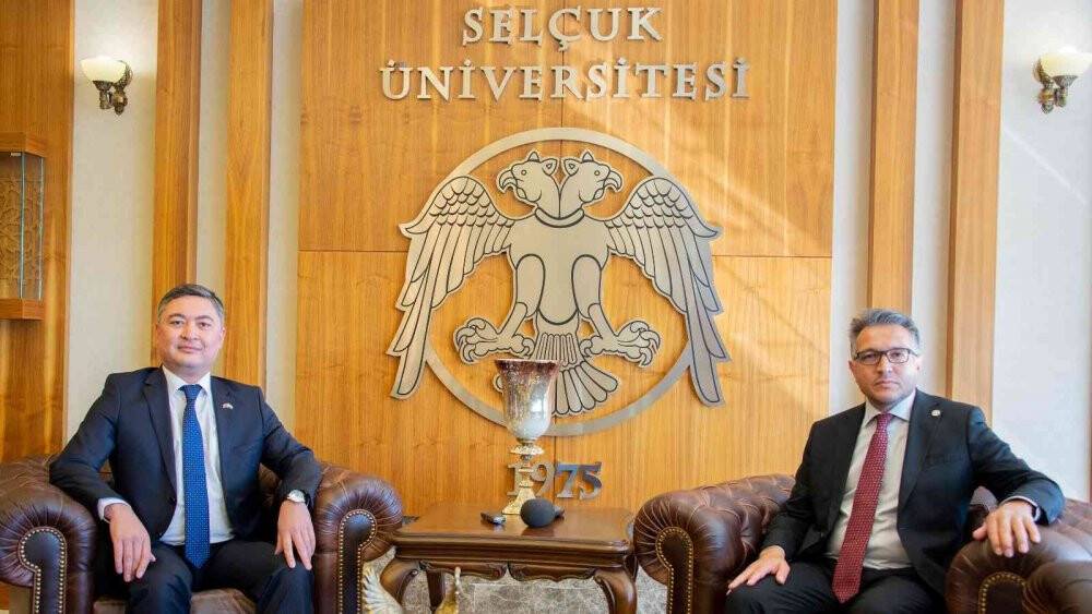 Rektör Aksoy: Biz istiyoruz ki Türk dünyası aynı anda gelişsin, güçlensin ve ayağa kalksın