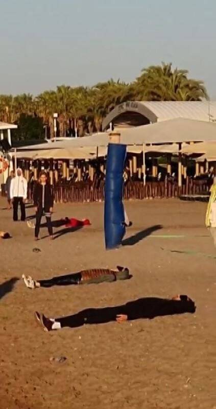 Turistlerin sabah sporundan ilginç görüntüler