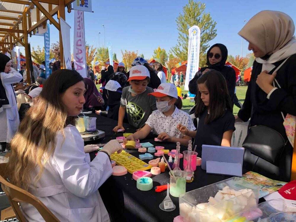 Bağcılar Bilgi Evleri Konya Bilim Festivali’nde