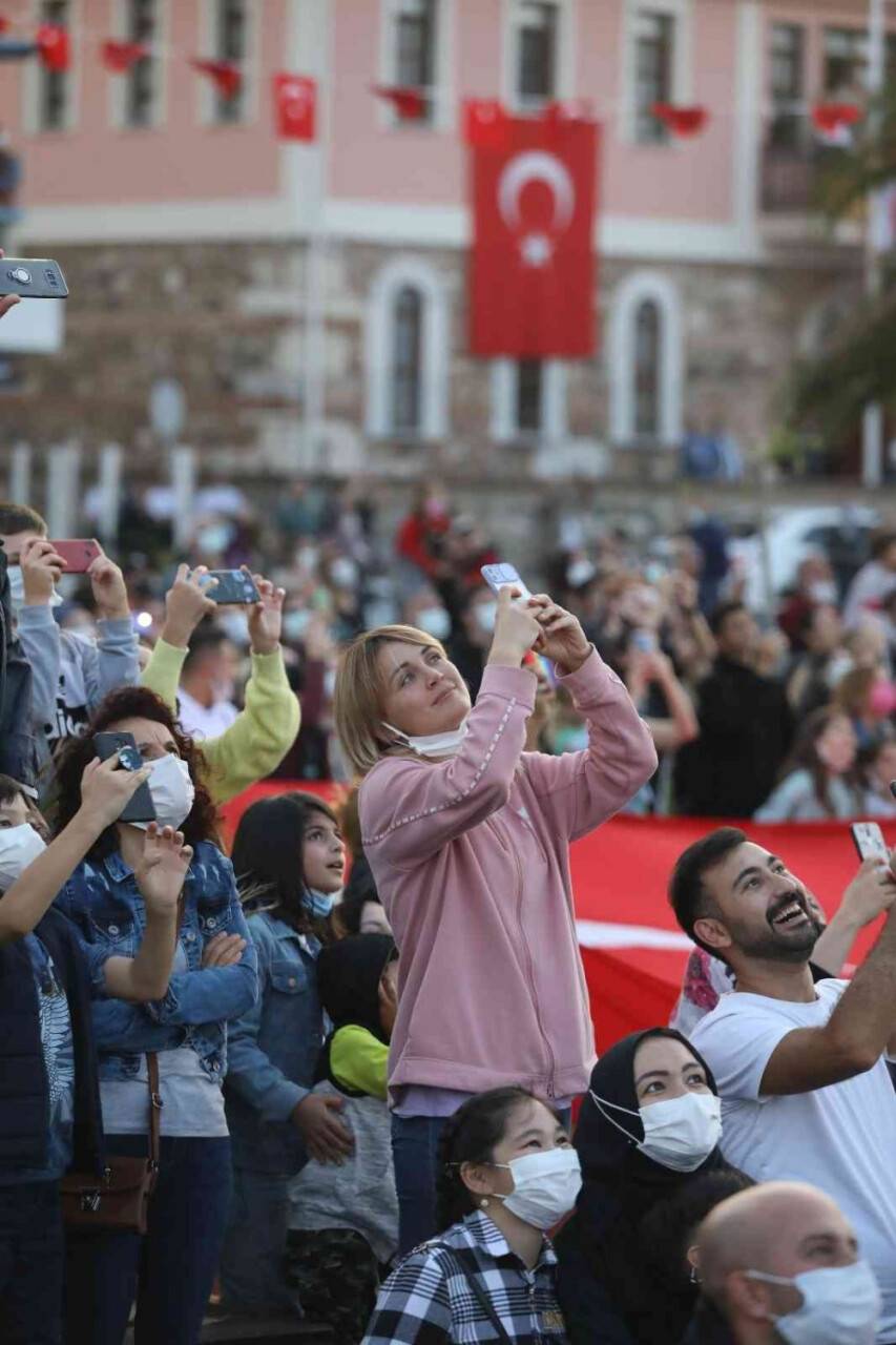 SoloTürk mütarekenin 99’uncu yılında Mudanya’da nefes kesti
